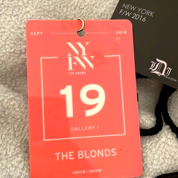 NYFW - passes to Thom Browne, Christian Siriano, Nicole Miller and THE BLONDES! - Picture 2 of 5